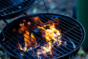 Barbecue fire with round grill.