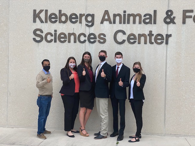 The Texas A&M Dairy Challenge Team in front of the Kleberg Animal and Food Science Center.